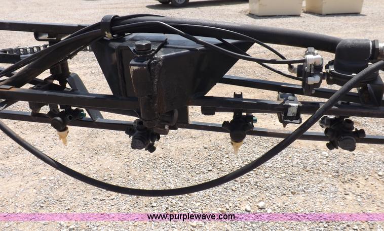 image for item I7683 1998 John Deere 4700 sprayer