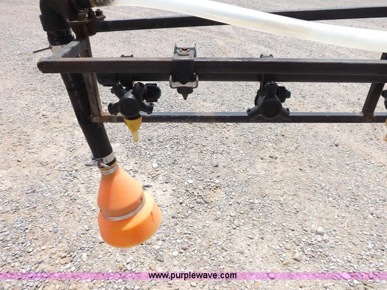 image for item I7683 1998 John Deere 4700 sprayer