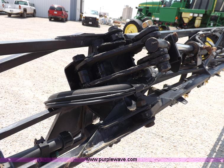 image for item I7683 1998 John Deere 4700 sprayer