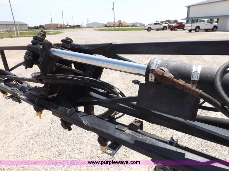 image for item I7683 1998 John Deere 4700 sprayer