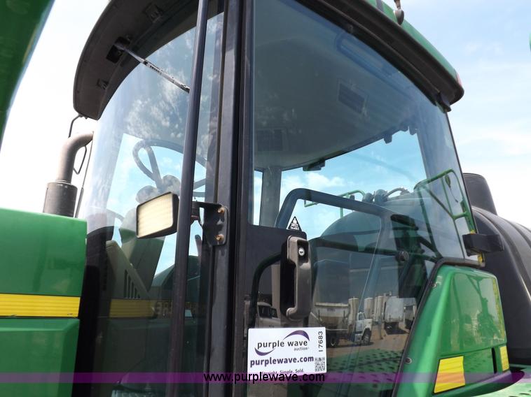 image for item I7683 1998 John Deere 4700 sprayer