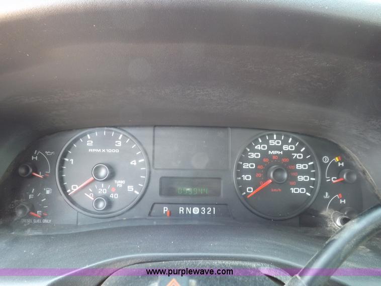 image for item I7687 2005 Ford F550 Super Duty utility truck