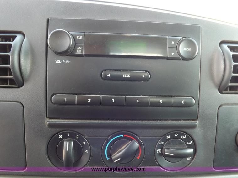 image for item I7687 2005 Ford F550 Super Duty utility truck