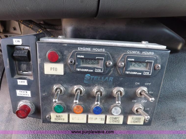 image for item I7687 2005 Ford F550 Super Duty utility truck