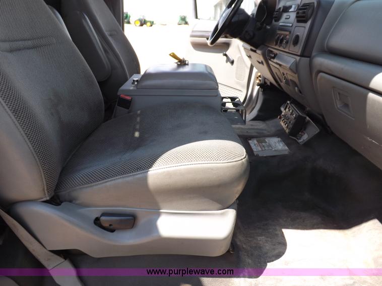 image for item I7687 2005 Ford F550 Super Duty utility truck