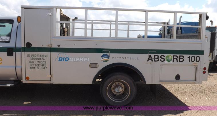 image for item I7687 2005 Ford F550 Super Duty utility truck