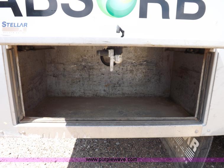 image for item I7687 2005 Ford F550 Super Duty utility truck