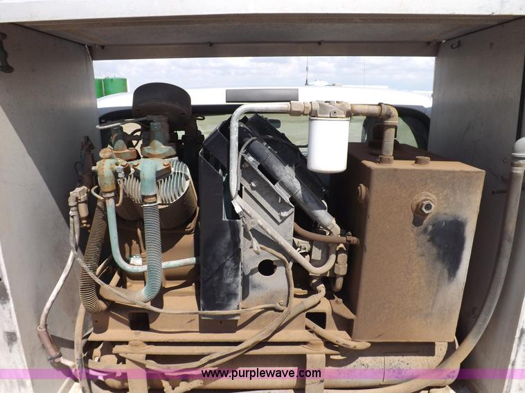 image for item I7687 2005 Ford F550 Super Duty utility truck