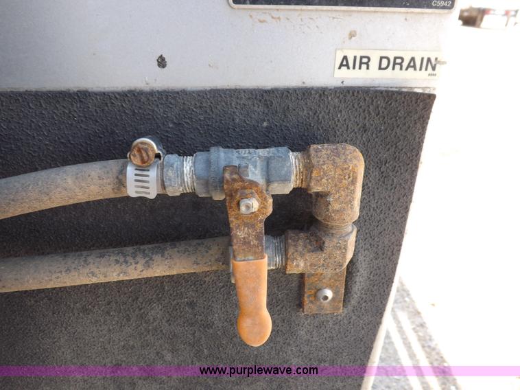 image for item I7687 2005 Ford F550 Super Duty utility truck