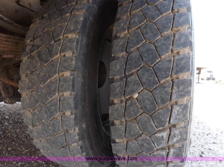 image for item I7687 2005 Ford F550 Super Duty utility truck