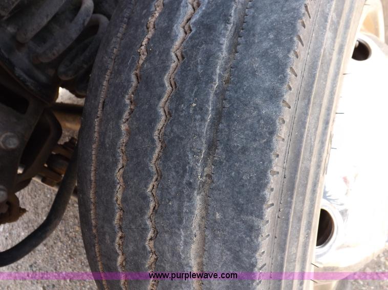 image for item I7687 2005 Ford F550 Super Duty utility truck