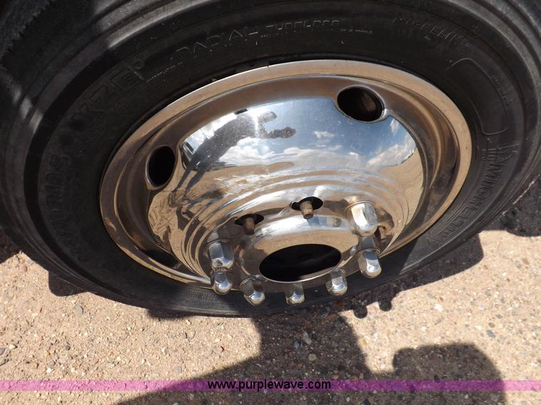 image for item I7687 2005 Ford F550 Super Duty utility truck