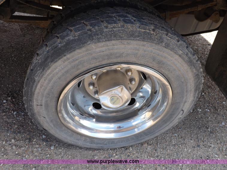 image for item I7687 2005 Ford F550 Super Duty utility truck