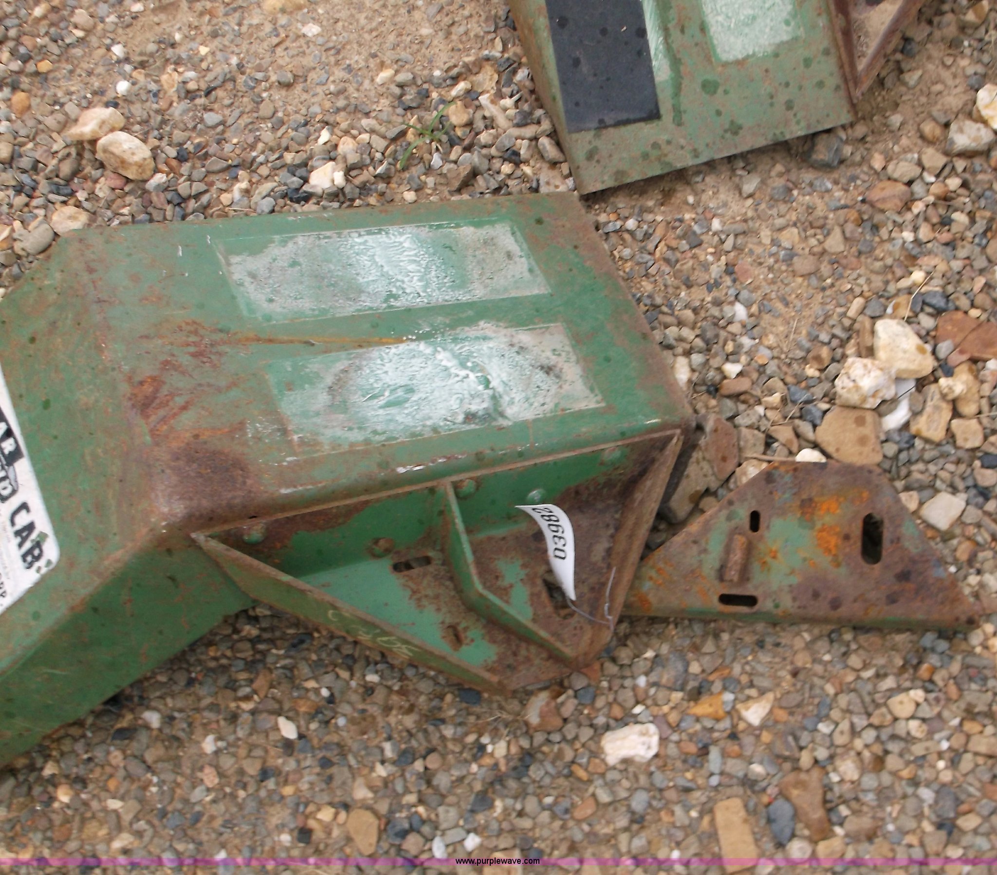 Year round John Deere 4020 front fenders in Idabel, OK Item F3230