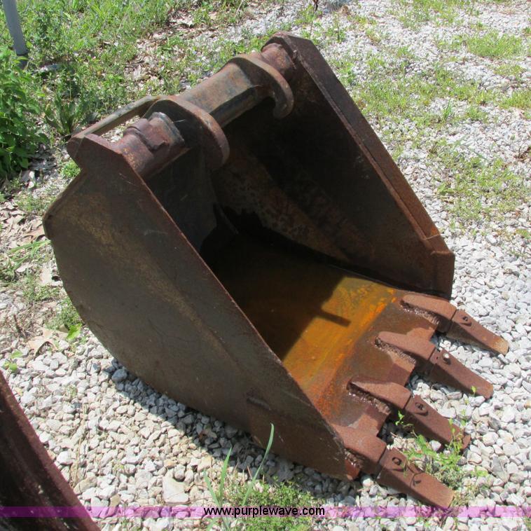 image for item AC9437 Bobcat 30" trenching bucket