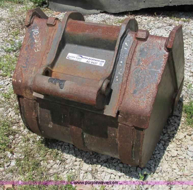 image for item AC9437 Bobcat 30" trenching bucket