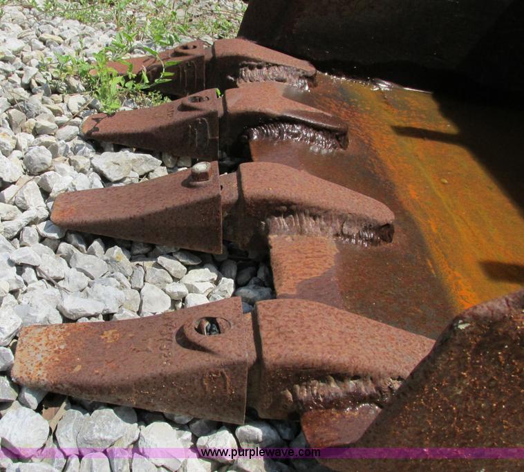 image for item AC9437 Bobcat 30" trenching bucket