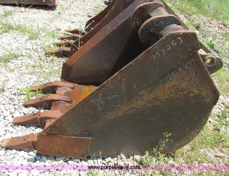 image for item AC9437 Bobcat 30" trenching bucket