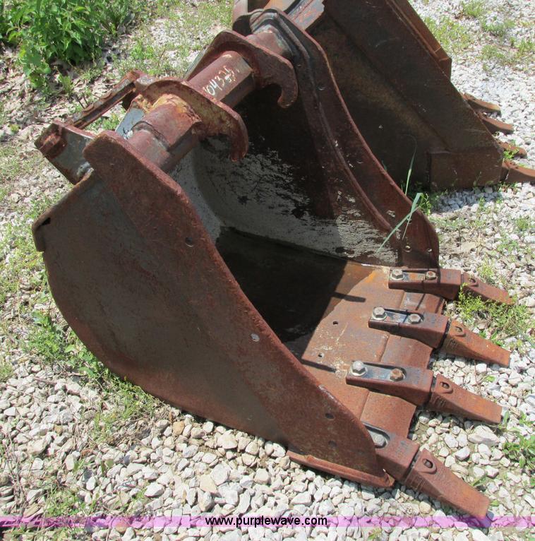 image for item AC9452 Bobcat 30" trenching bucket