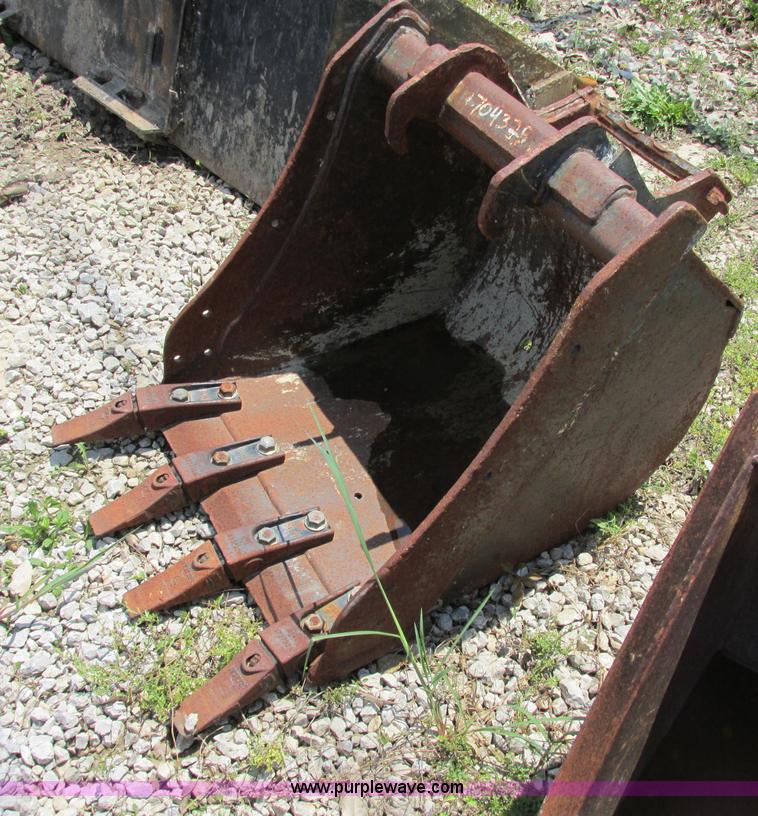 image for item AC9452 Bobcat 30" trenching bucket