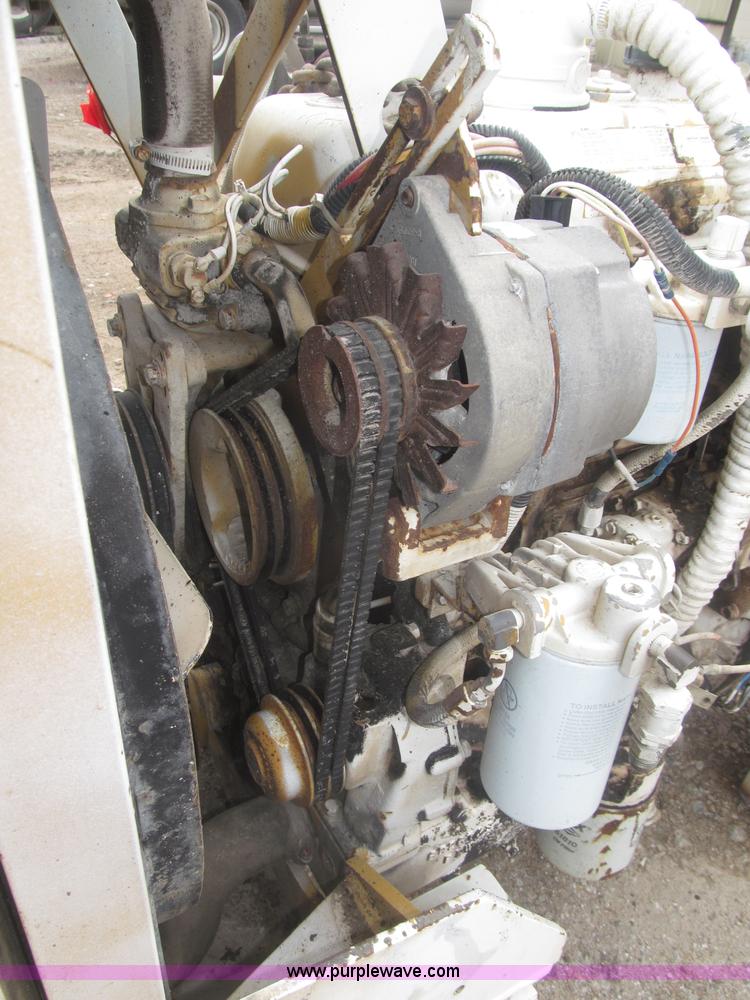 image for item AE9469 1989 Detroit Diesel 353 three cylinder turbo diesel engine