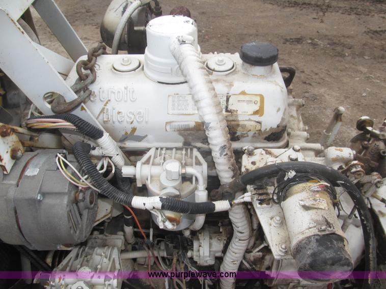 image for item AE9469 1989 Detroit Diesel 353 three cylinder turbo diesel engine