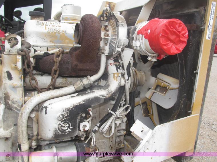 image for item AE9469 1989 Detroit Diesel 353 three cylinder turbo diesel engine