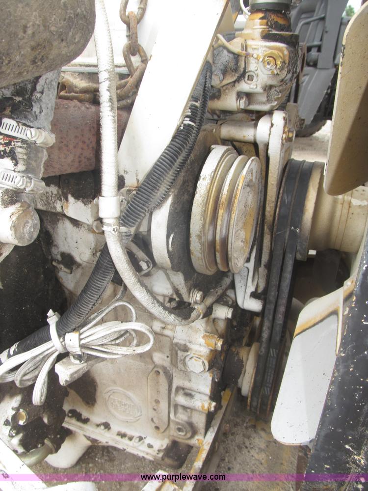 image for item AE9469 1989 Detroit Diesel 353 three cylinder turbo diesel engine