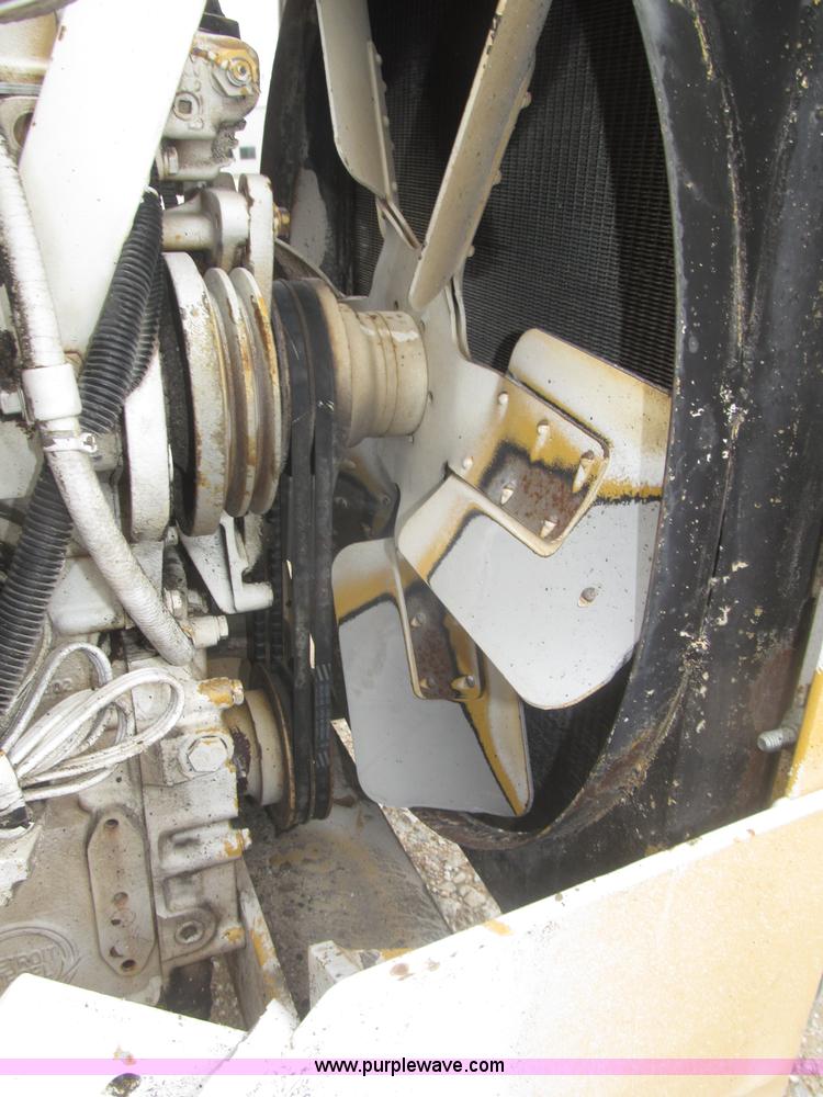 image for item AE9469 1989 Detroit Diesel 353 three cylinder turbo diesel engine