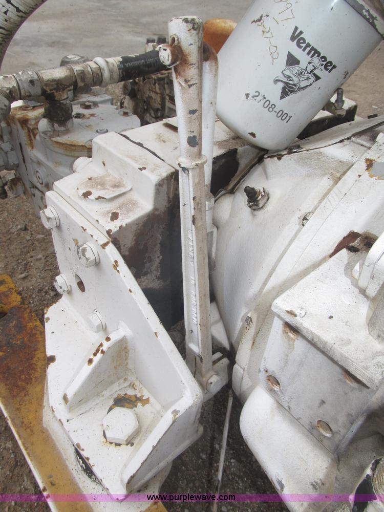 image for item AE9469 1989 Detroit Diesel 353 three cylinder turbo diesel engine