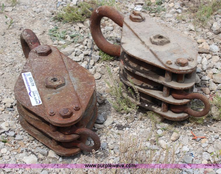 image for item AU9228 (2) assorted crane blocks