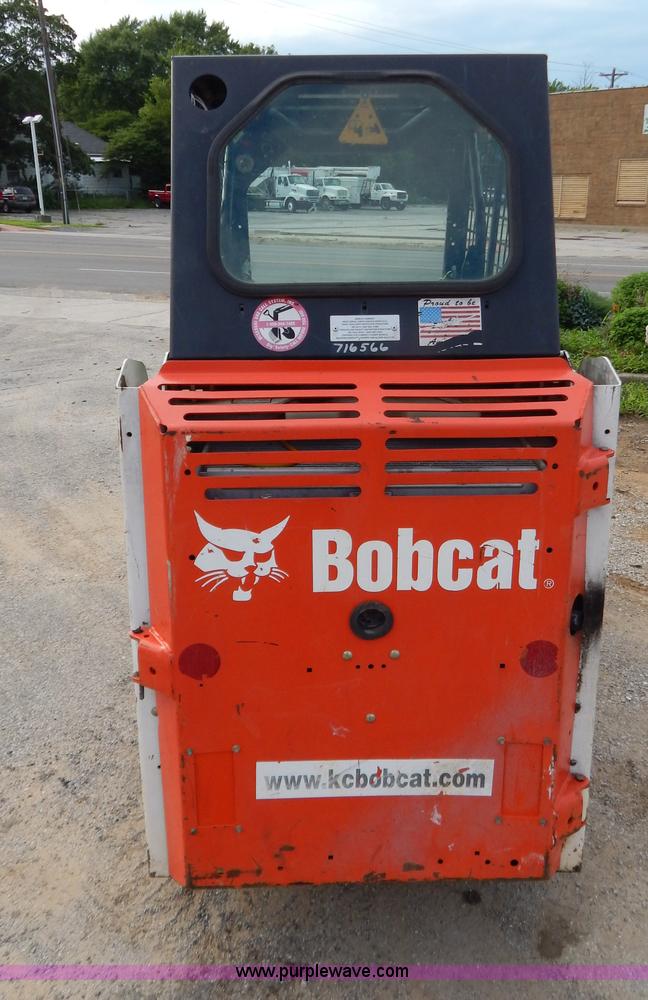 image for item AW9227 2006 Bobcat 463 skid steer