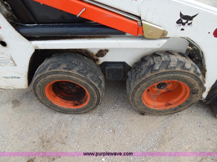 image for item AW9227 2006 Bobcat 463 skid steer