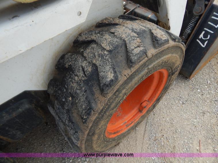 image for item AW9227 2006 Bobcat 463 skid steer