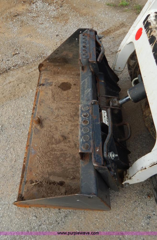 image for item AW9227 2006 Bobcat 463 skid steer