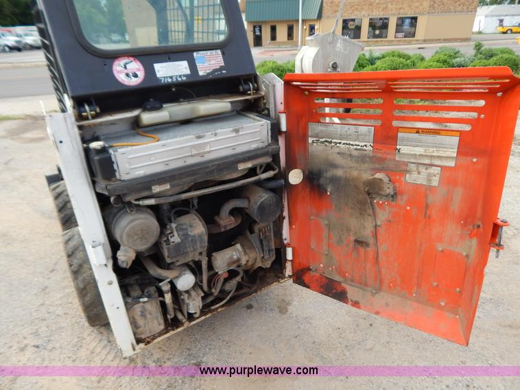 image for item AW9227 2006 Bobcat 463 skid steer