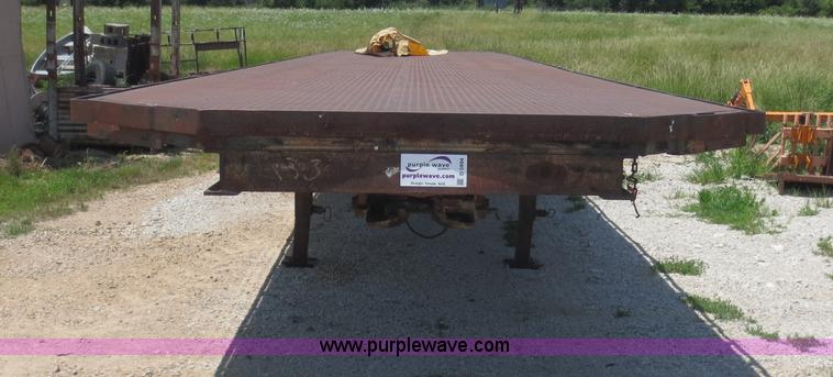 image for item D5994 1980 Heff 40' trailer