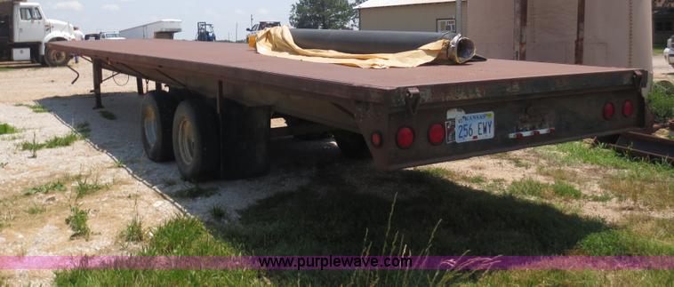 image for item D5994 1980 Heff 40' trailer
