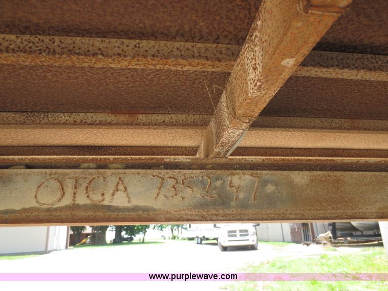 image for item D5994 1980 Heff 40' trailer