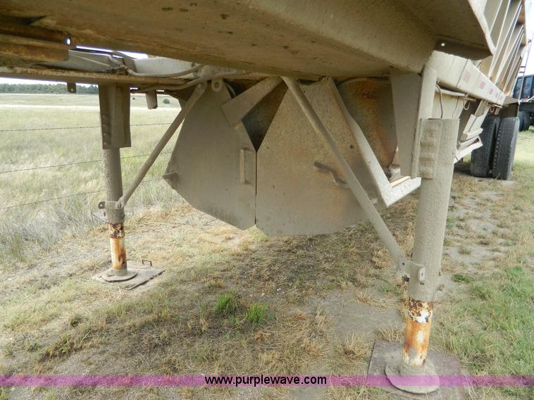 image for item D6014 1967 Beall double hopper belly dump trailer