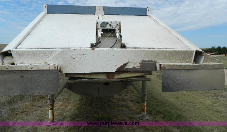 image for item D6014 1967 Beall double hopper belly dump trailer
