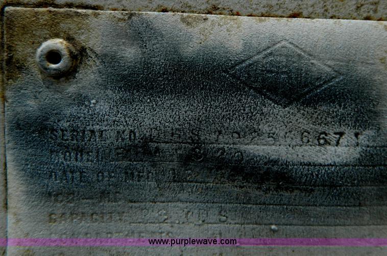 image for item D6014 1967 Beall double hopper belly dump trailer