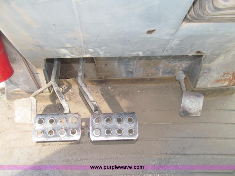 image for item D7442 1996 Case 580 Super L backhoe