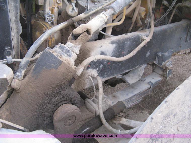 image for item D8496 1977 White Western Star water tanker truck