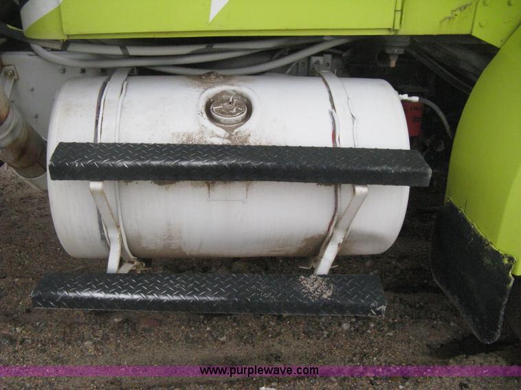 image for item D8496 1977 White Western Star water tanker truck