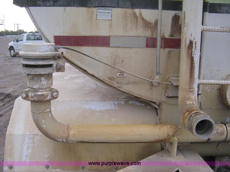 image for item D8496 1977 White Western Star water tanker truck