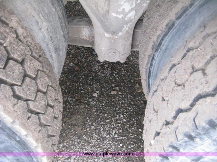 image for item D8496 1977 White Western Star water tanker truck