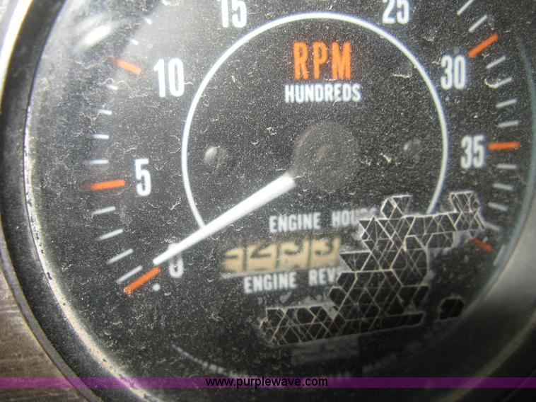 image for item D8496 1977 White Western Star water tanker truck