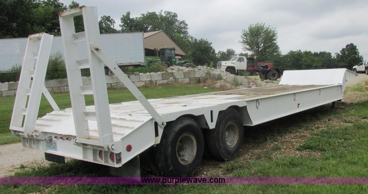 image for item E7292 1976 Load King mechanical fold down neck trailer