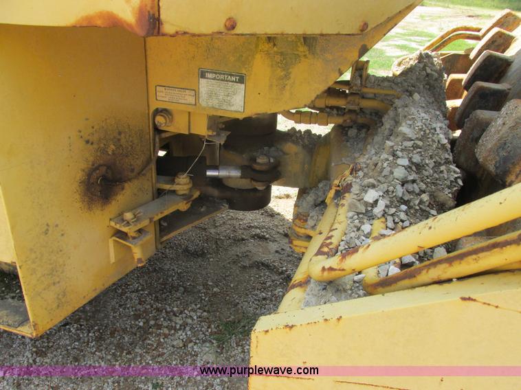 image for item E7303 Galion PD66A articulated compactor